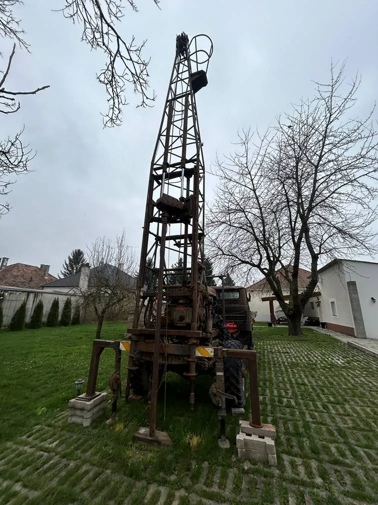 Gaz 66 kútfúró gép